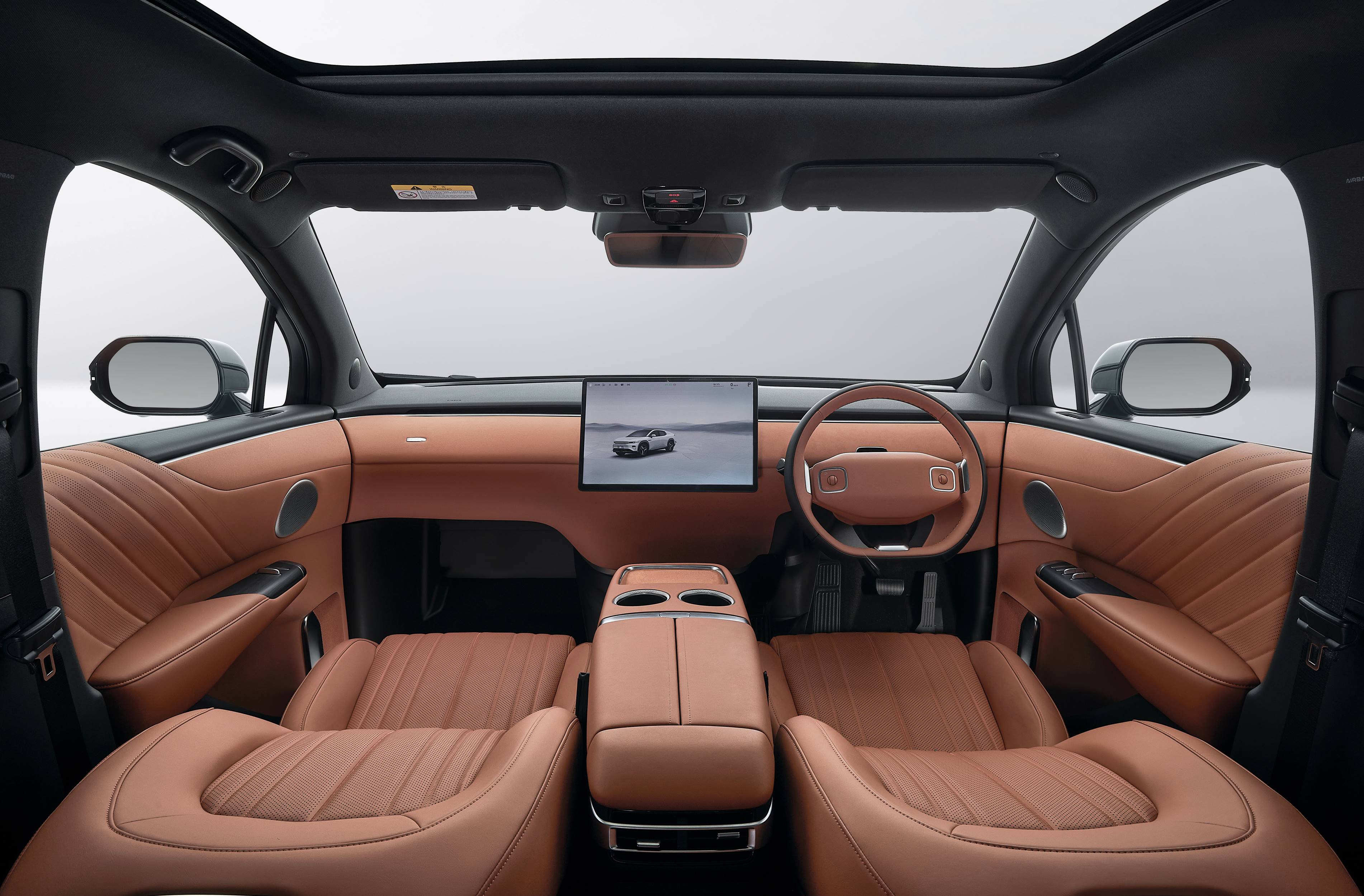 DEEPAL E07 - interior - 01.jpg