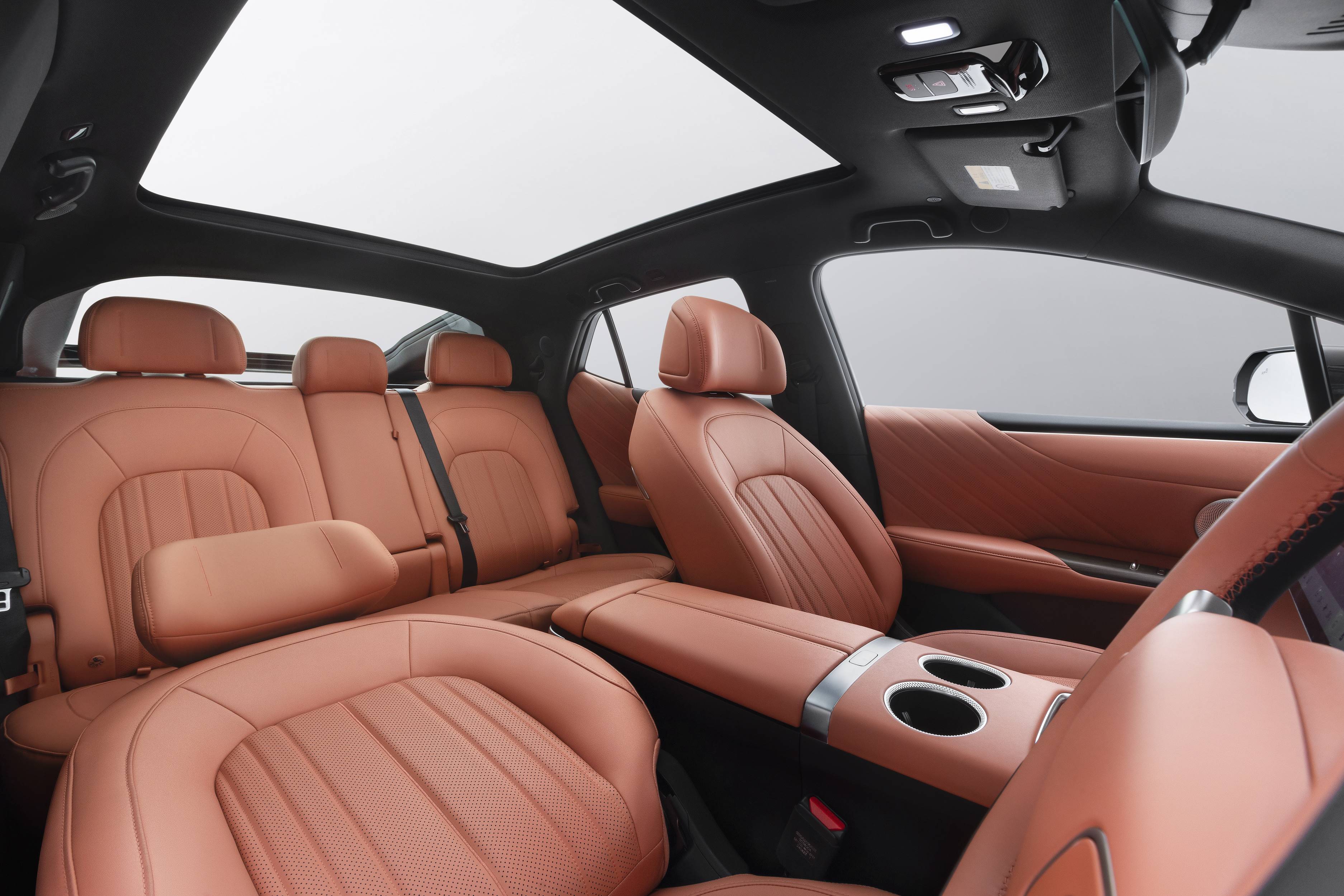 DEEPAL E07 - interior - 02.jpg